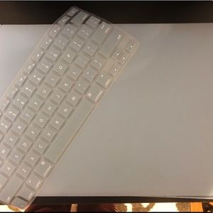 MacBook plastic hard case and keyboard cover